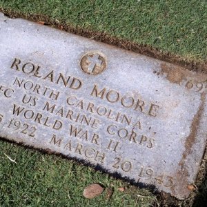 R. Moore (Grave)