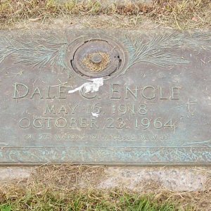 D. Engle (Grave)