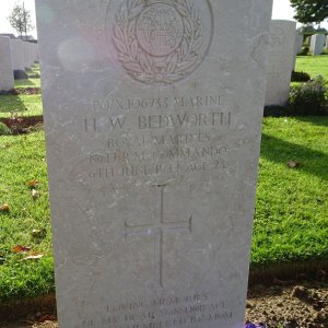 H. Bedworth (Grave)