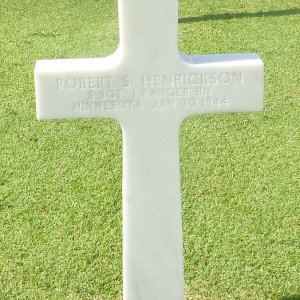 R. Henrickson (Grave)