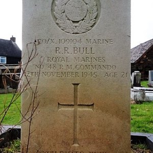 R. Bull (Grave)