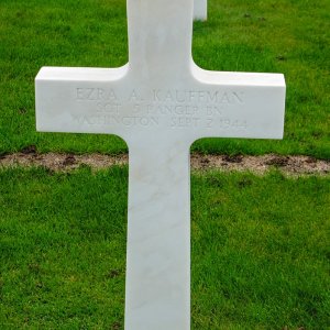E. Kauffman (Grave)