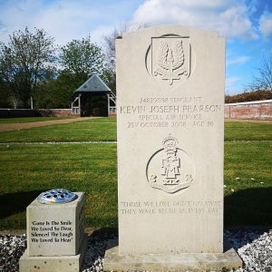 K. Pearson (Grave)