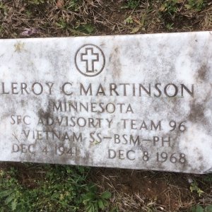 L. Martinson (Grave)