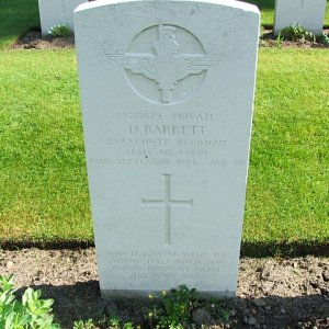 D. Barrett (Grave)