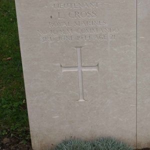 L. Cross (Grave)