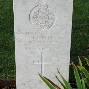 J. Downs (Grave)