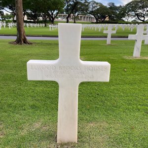 E. Houser (Grave)