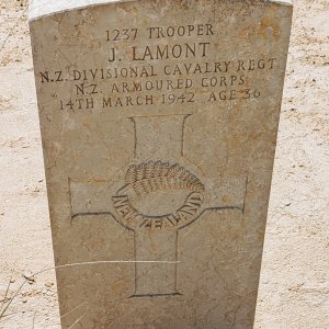 J. Lamont (Grave)