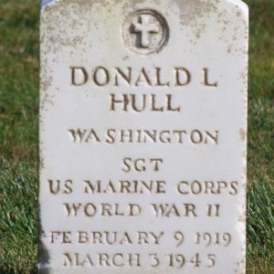 D. Hull (Grave)