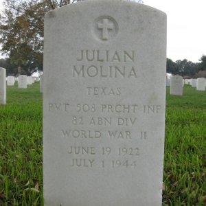 J. Molina (Grave)