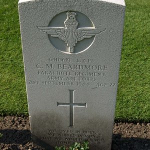 C. Beardmore (Grave)