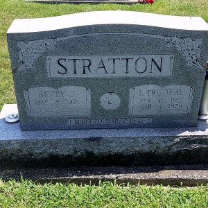 Irving Trudeau Stratton (Grave)