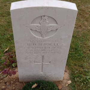 R. Bennett (Grave)
