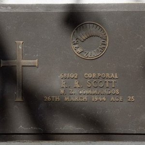 R. Scott (Grave)