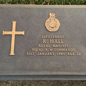 R. Hall (Grave)