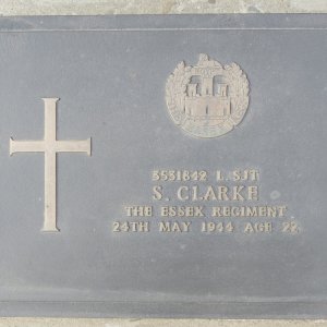 S. Clarke (Grave)