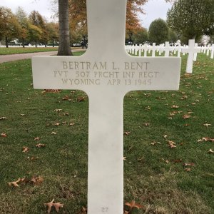 B. Bent (Grave)