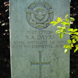 N. Davies (Grave)
