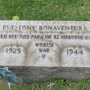 T. Bonaventura (Grave)
