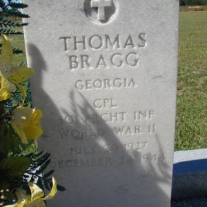 T. Bragg (Grave)