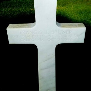 F. Bruner (Grave)