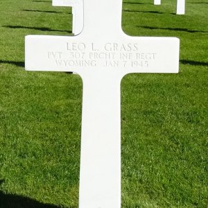 L. Grass (Grave)