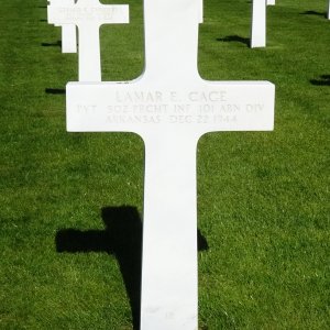 L. Cage (Grave)