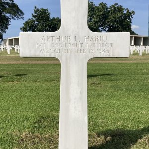 A. Hariu (Grave)