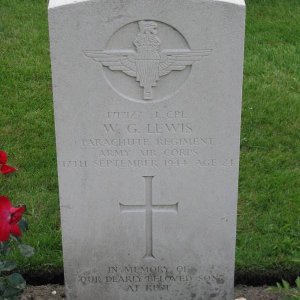 W. Lewis (Grave)