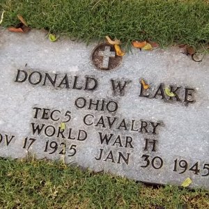 D. Lake (Grave)