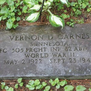 V. Carnes (Grave)