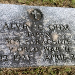 A. Ohm (Grave)