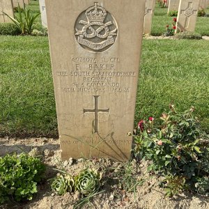 F. Baker (Grave)