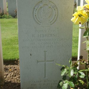 R. Harding (Grave)