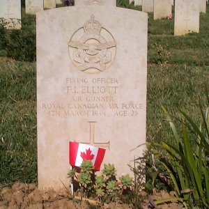 F. Elliott (grave)