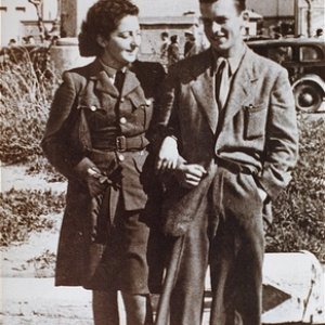 Hannah Szenes with her brother