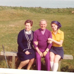 W. Morris (family 1975)
