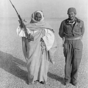 Frank Edmundson (right)