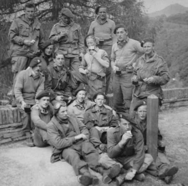 1 SAS group 1945