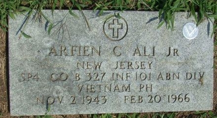 A. Ali (grave)