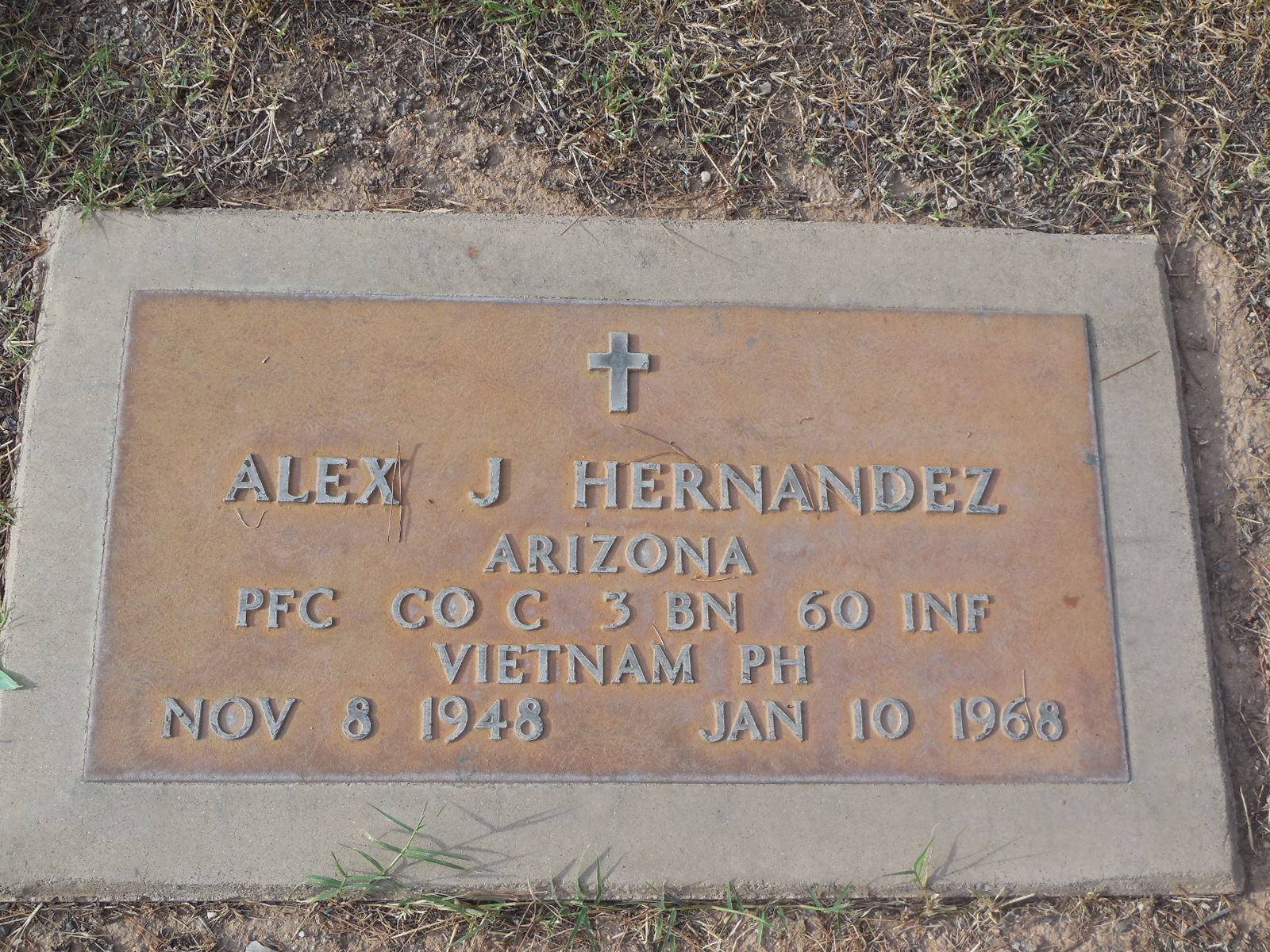 A. Hernandez (Grave)