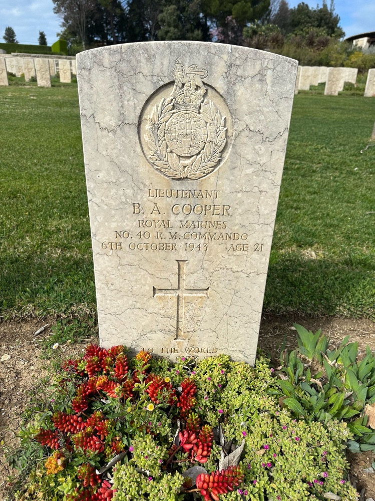 B. Cooper (Grave)
