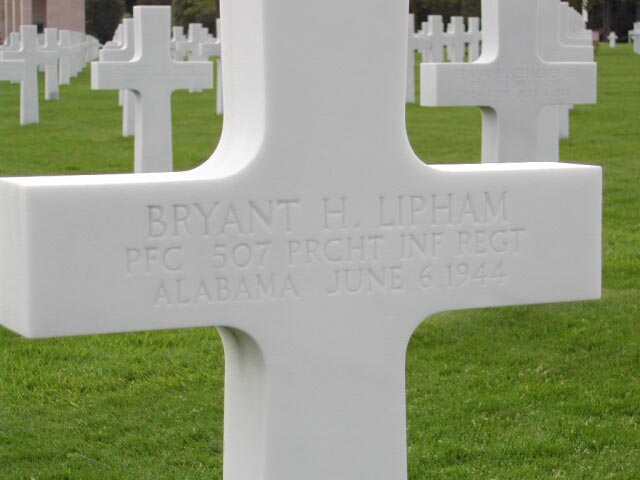 B. Lipham (grave)