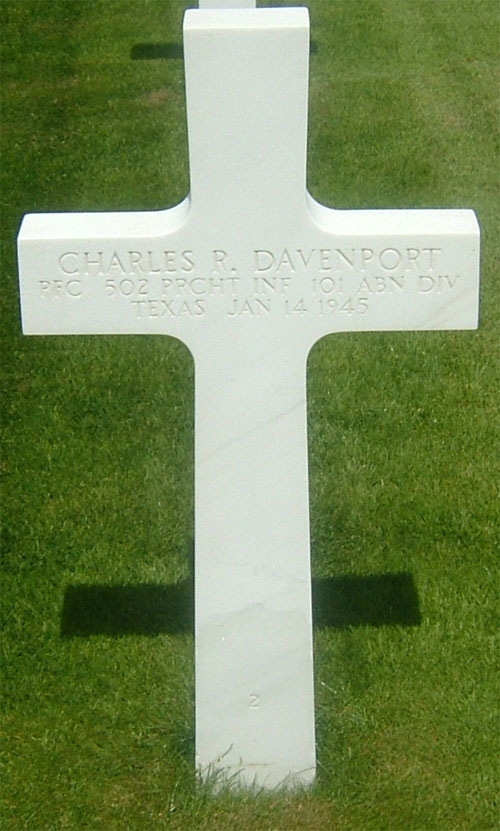 C. Davenport (grave)