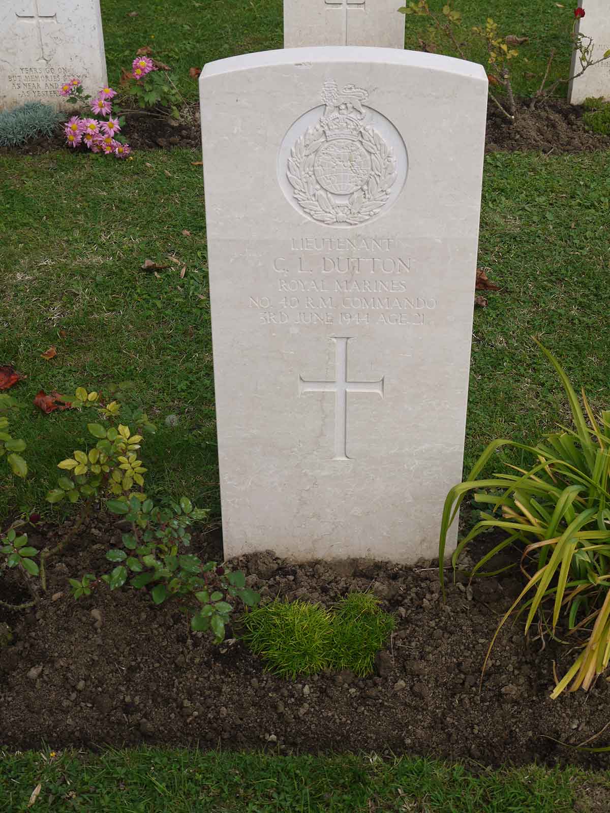 C. Dutton (Grave)