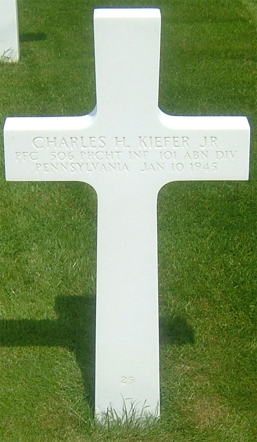 C. Kiefer (grave)