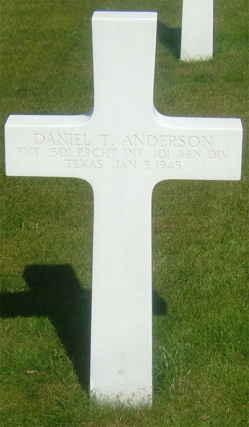 D. Anderson (grave)