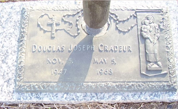 D. Cradeur (grave)