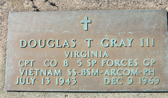 D. Gray (grave)